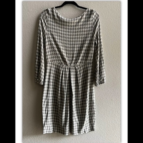 THEORY LONG SLEEVE GRAY ON GRAY HOUDSTOOTH PATTERN DRESS SIZE SMALL PRE-OWNED - Picture 4 of 6